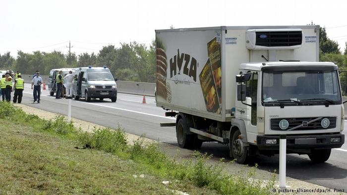 https://static.alon.hu/odp/al/migransok-halaleset/tobb-tucat-migrans-holttestere-bukkantak-magyar-hatar-kozeleben