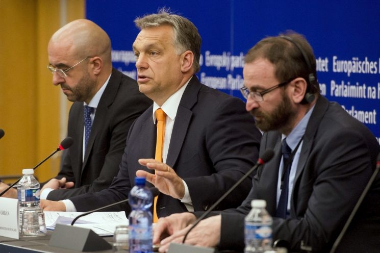 EP-vita - Orbán-sajtótájékoztató EP-vita - Orbán-sajtótájékoztató