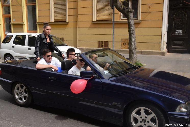 Fiatalság, kreativitás: a Savaria Szakképző látványos bolondballagása