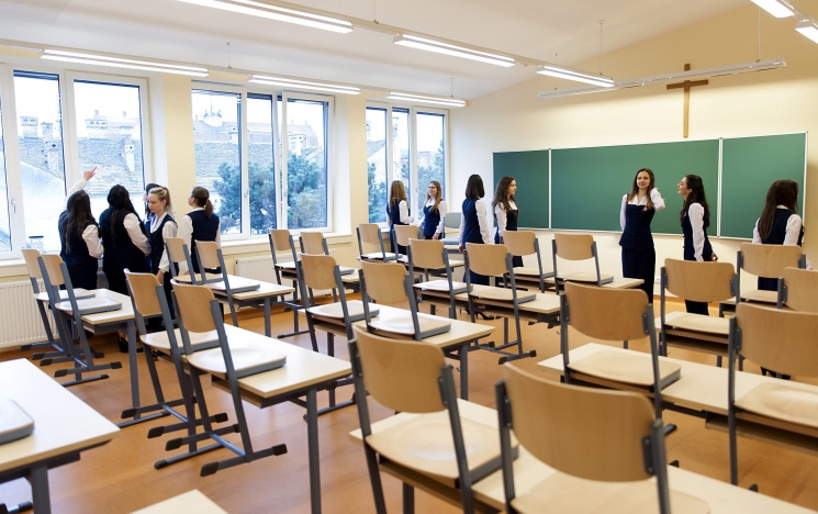 650 millióból újítanak fel egy soproni katolikus iskolát 650 millióból újítanak fel egy soproni katolikus iskolát