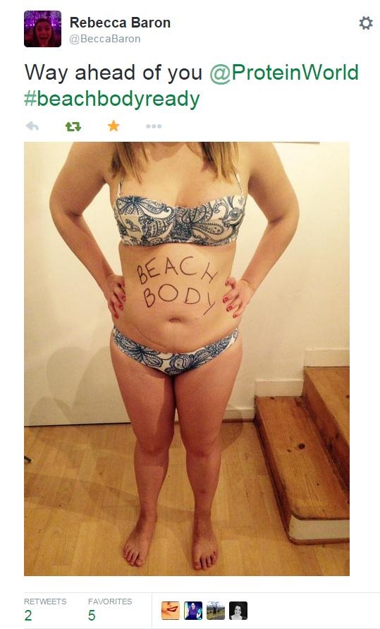 Kiakadtak nők az új bikinis óriásplakáton