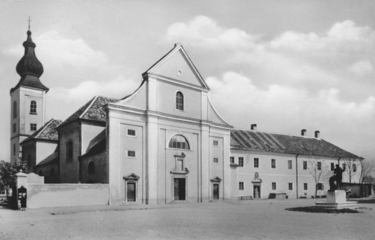 Újraszentelték a felújított Szent Márton-templomot Szombathelyen Újraszentelték a felújított Szent Márton-templomot Szombathelyen