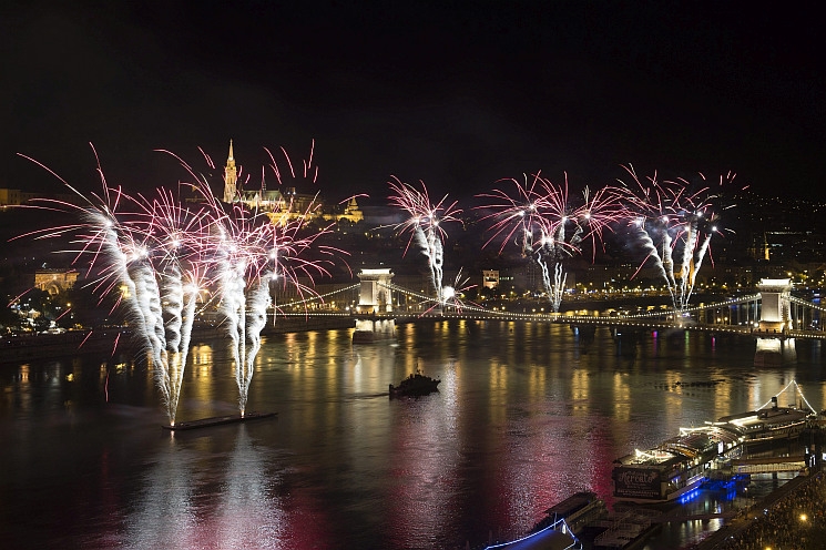 Az augusztus 20-i budapesti tűzijáték képei