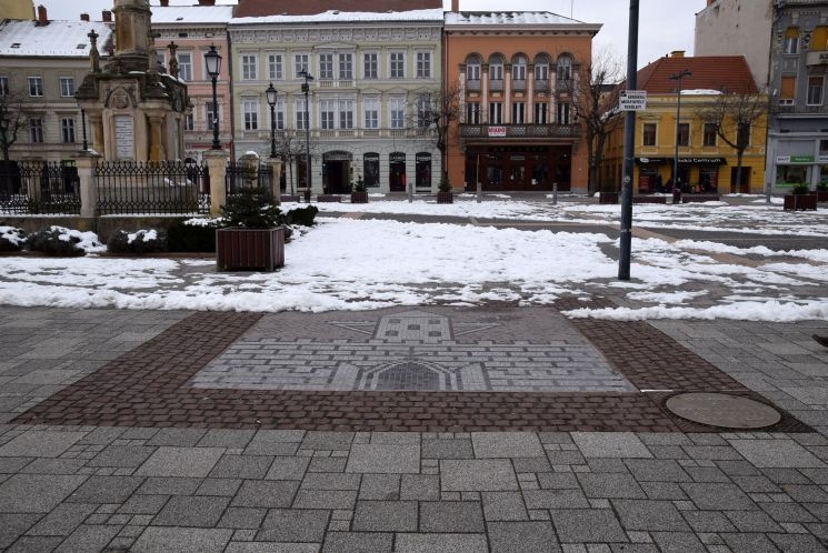 A szombathelyi Fő tér képekben