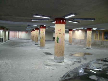 Tisztítják a szombathelyi aluljárót