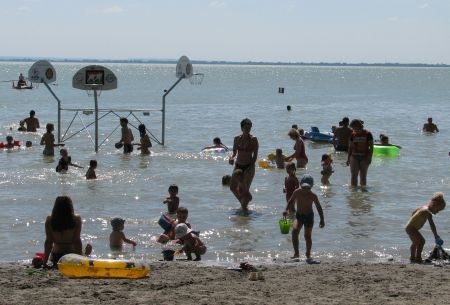 Szombathelyről és Sopronból balatoni vonatok lesznek a nyáron Szombathelyről és Sopronból balatoni vonatok lesznek a nyáron