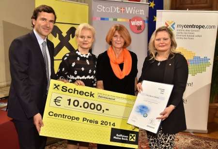 A Nemzetközi Duna Filharmónia vezetője vehette át a Centrope Díjat