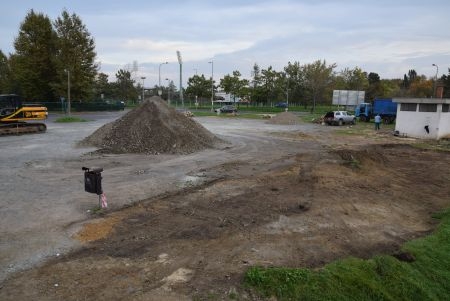 Építik a szombathelyi Csónakázó tó parkolóját