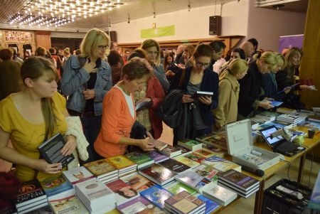 És akkor mi van? – Almási Kitti szombathelyi előadása félelmeink és gátlásaink leküzdéséről És akkor mi van? – Almási Kitti szombathelyi előadása félelmeink és gátlásaink leküzdéséről