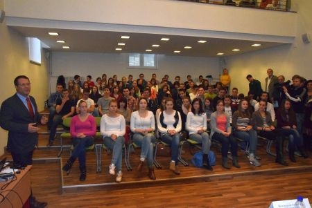 Gépészmérnök hallgatók kerestetnek – középiskolai roadshow kezdődött Gépészmérnök hallgatók kerestetnek – középiskolai roadshow kezdődött