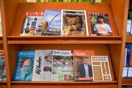 Bejártunk a Berzsenyi Dániel Könyvtárat (képsorozattal)