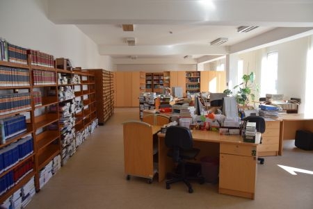 Bejártunk a Berzsenyi Dániel Könyvtárat (képsorozattal)