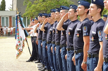95 új rendőrőrmester Körmendről 95 új rendőrőrmester Körmendről