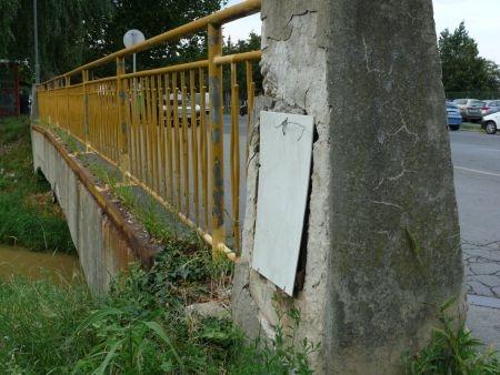 Gyöngyös híd a Markusovszky utcában Gyöngyös híd a Markusovszky utcában