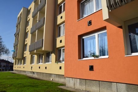 A Jobbik úgy tudja, közpénzből újítottak fel lakásokat a szombathelyi Óperint utca 18-ban