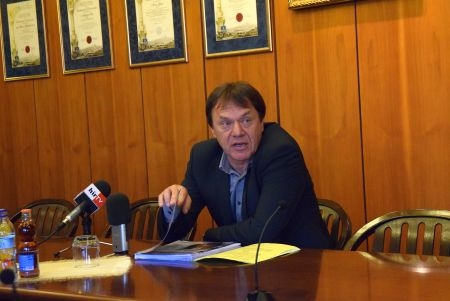 A kicsontozástól a Falco-ügyig – Közgyűlés utáni sajtótájékoztatók A kicsontozástól a Falco-ügyig – Közgyűlés utáni sajtótájékoztatók