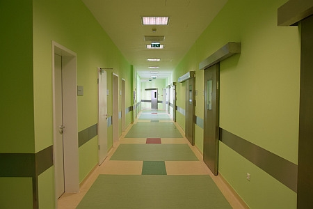Új műtőblokk a Markusovszky kórházban