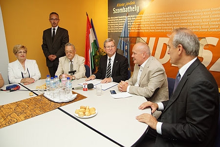 Puskás Tivadar a Fidesz szombathelyi polgármester-jelöltje Puskás Tivadar a Fidesz szombathelyi polgármester-jelöltje