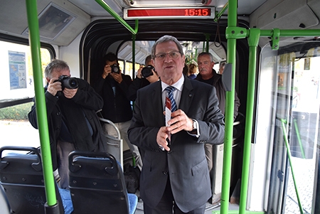 Szent Mártonról szóló fotókiállítás nyílt a 30Y buszon Szent Mártonról szóló fotókiállítás nyílt a 30Y buszon
