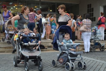 Szoptatós szobát adtak át a szombathelyi városházán Szoptatós szobát adtak át a szombathelyi városházán
