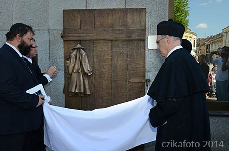 Felavatták a szombathelyi holokauszt-emlékművet