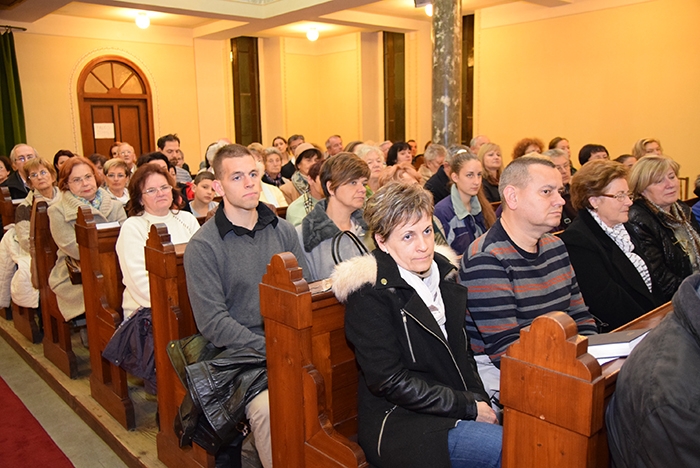 Mészáros János Elek jótékonysági koncertet adott a szombathelyi református templomban Mészáros János Elek jótékonysági koncertet adott a szombathelyi református templombanMészáros János Elek jótékonysági koncertet adott a szombathelyi református templomban