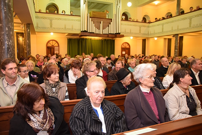 Mészáros János Elek jótékonysági koncertet adott a szombathelyi református templomban