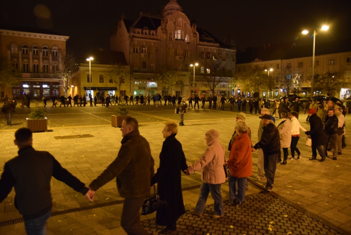 Újabb fotók a szombathelyi Közfelháborodás-napi tüntetésről