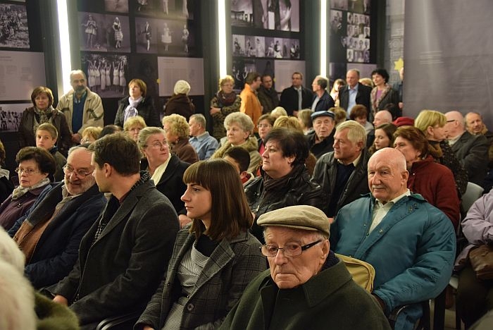 Amit feledni nem tudunk…” - Szemtől Szemben fotókiállítás az Iseumban