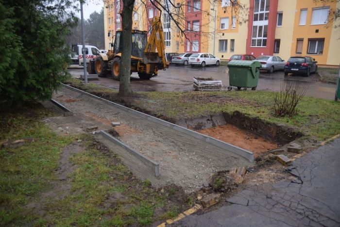 Katasztrófaturistáskodtunk a szombathelyi Derkovits-lakótelepen