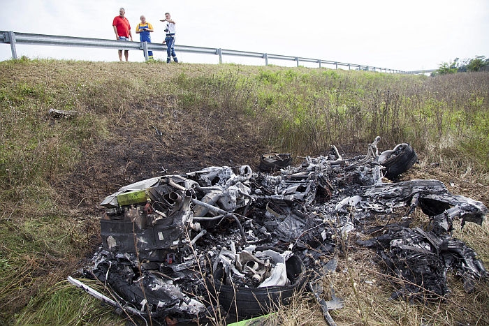 Ennyi maradt a Lamborghiniből az M7-esen