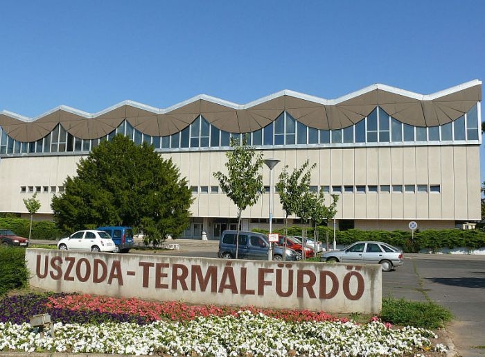 A szombathelyi uszoda