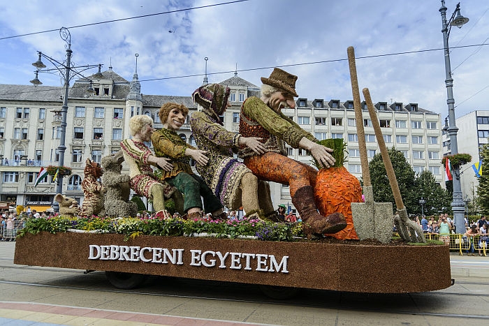 Debrecen, virágkarnevál Debrecen, virágkarnevál