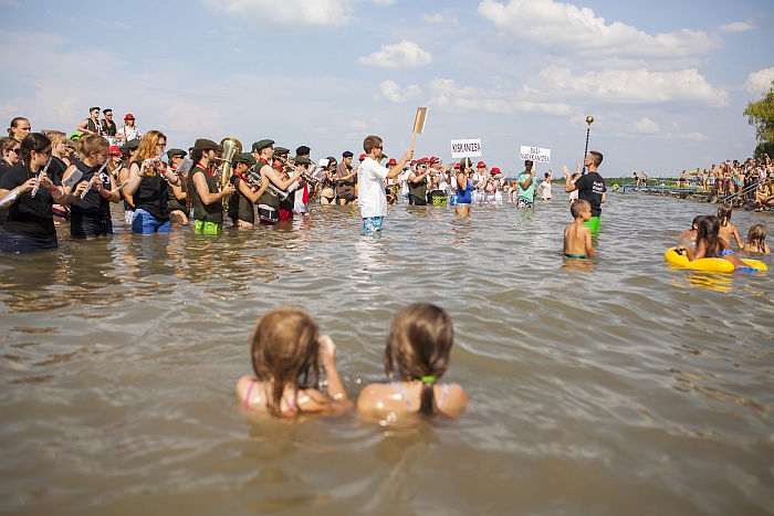 Vízizene a Balatonban Vízizene a Balatonban