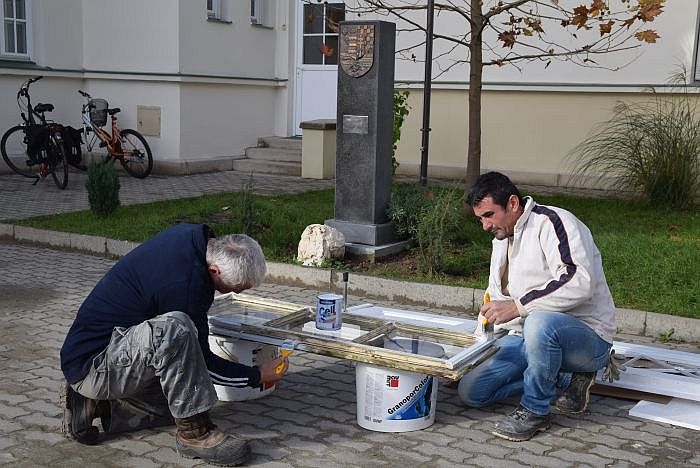 Felújították a szombathelyi Zrínyi általános iskolát (képsorozattal) Felújították a szombathelyi Zrínyi általános iskolát (képsorozattal)